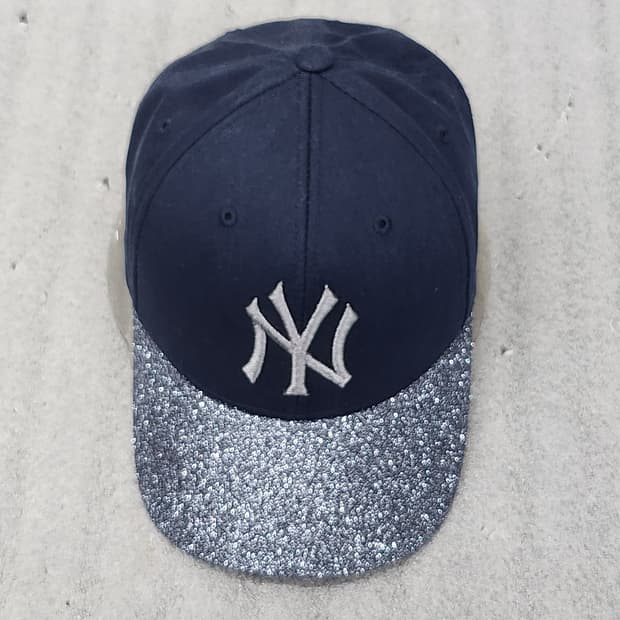 상태좋은 MLB 뉴욕양키스 반짝이 볼캡 프리