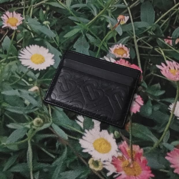 버버리 모노그램 카드지갑 21ss