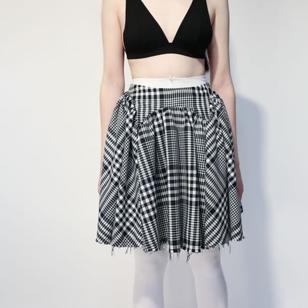 언노운블루 unkownblue 뷔스티에스커트