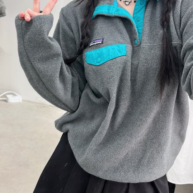 파타고니아 신칠라 그레이/블루그린 스냅 플리스 