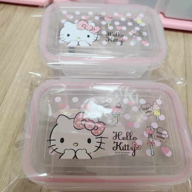 미사용) 헬로키티 사각 밀폐용기 보관함 키티
