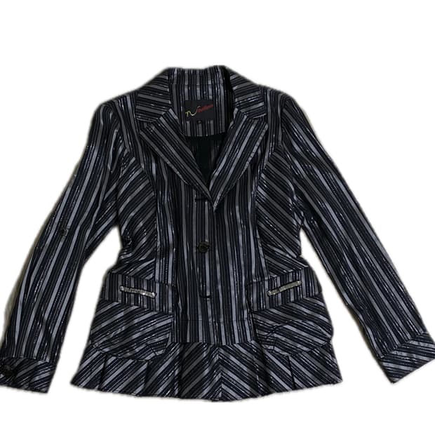 실버 스트라이프 플리츠 블레이저