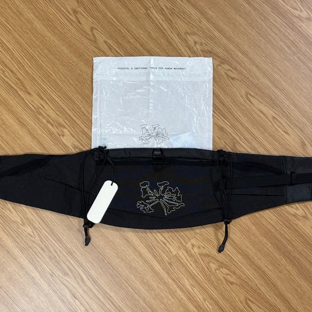 포탈 보더스 카고 벨트 블랙 뷰티