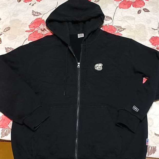 이벳필드 후드집업 실측110 가슴62 기장73