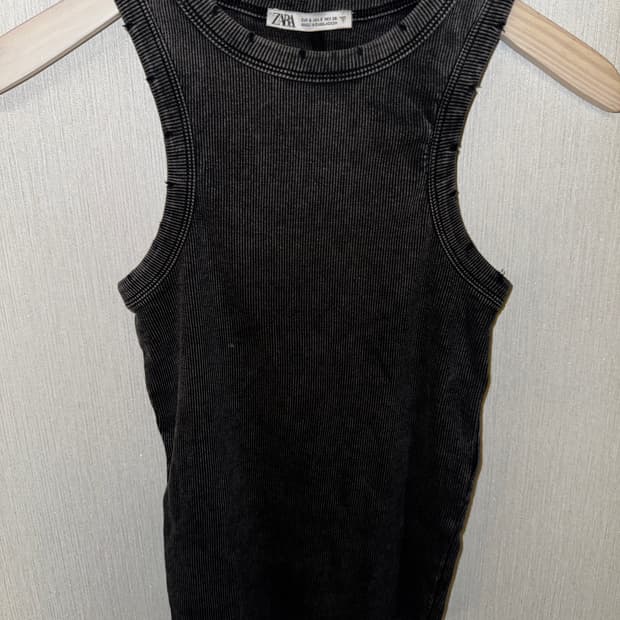 자라 (ZARA) 나시
