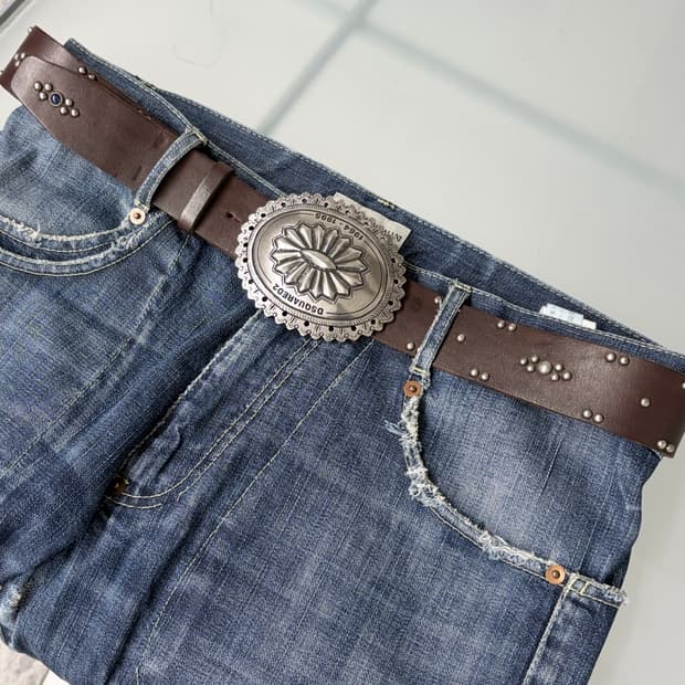 디스퀘어드2 콘초 스터드 레더 벨트