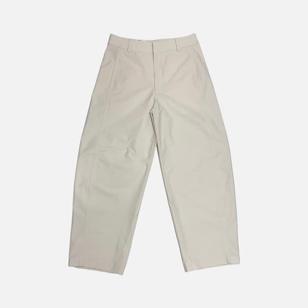 유니클로 저지 배럴 레그팬츠 오프화이트