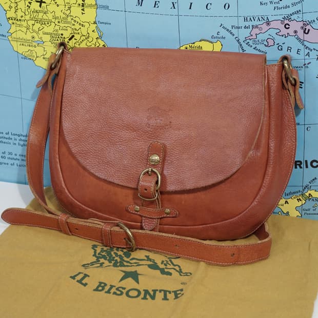 일비종떼 이태리 레더 버클 백