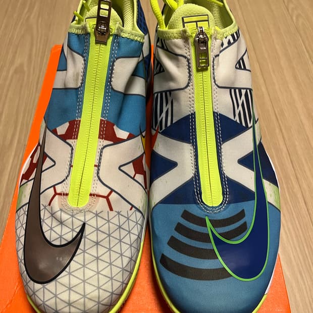 나이키 에어 줌 케이지 3 글러브 (라파엘 나달 롤랑가로스)