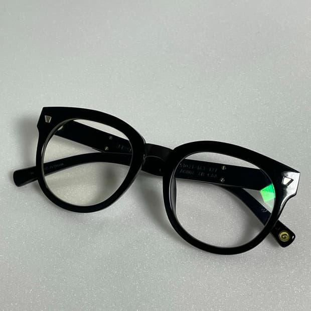 라피스센시블레 뿔테