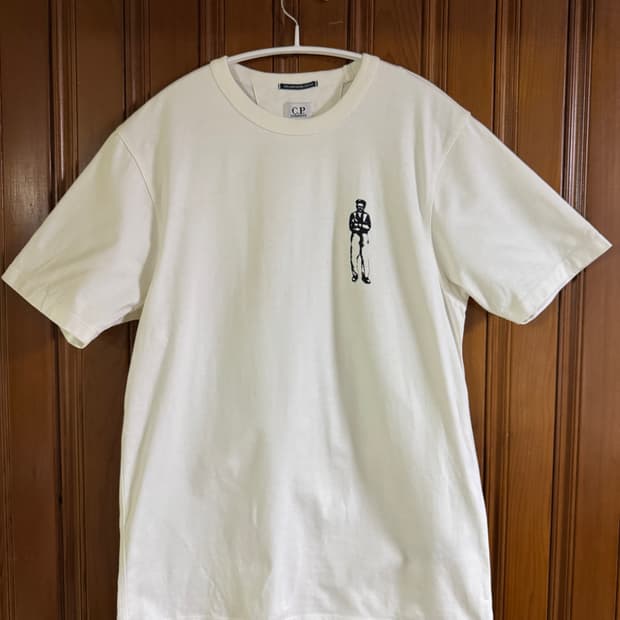 cp컴퍼니 티셔츠 s