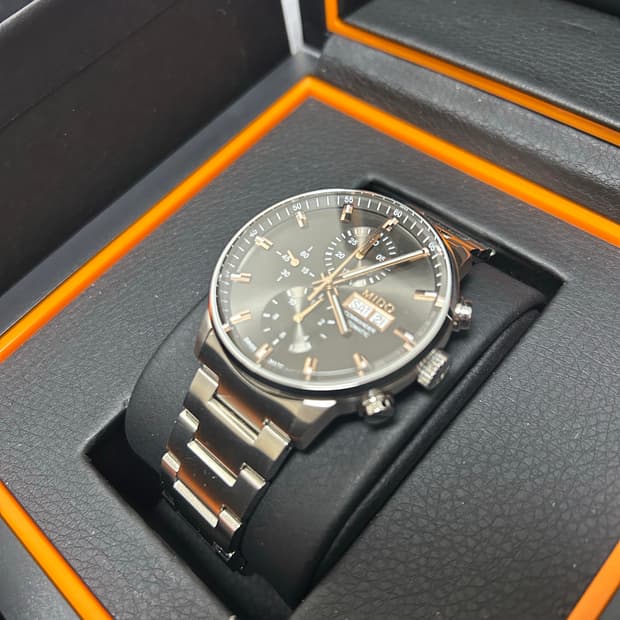 미도 커맨더 크로노그래프 그레이 남성시계