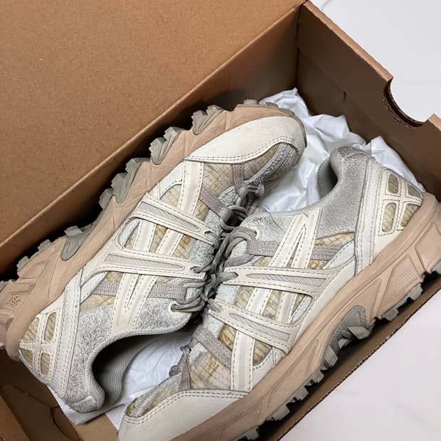 아식스 젤소노마 15-50 크림.오트밀 235