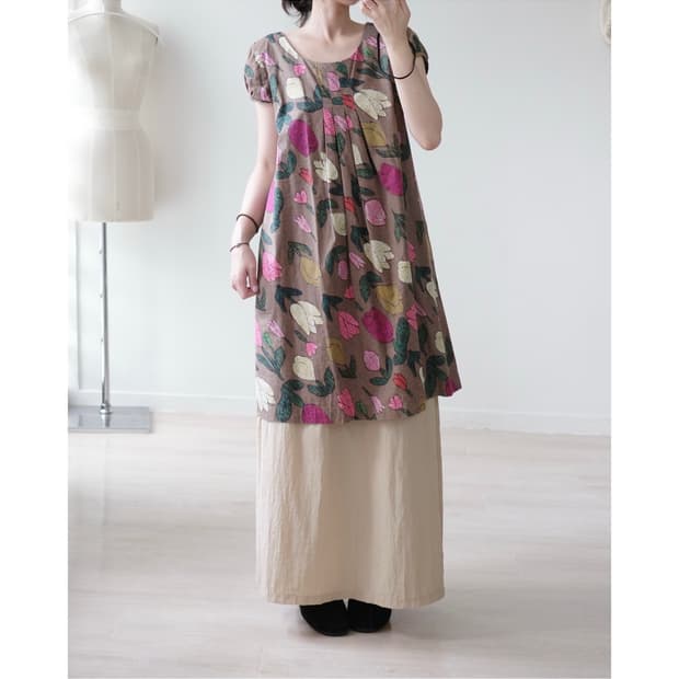 Laura Ashely tulip pattern pintuck dress