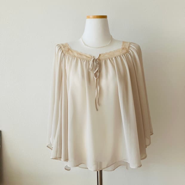 레이스 스퀘어넥 블라우스