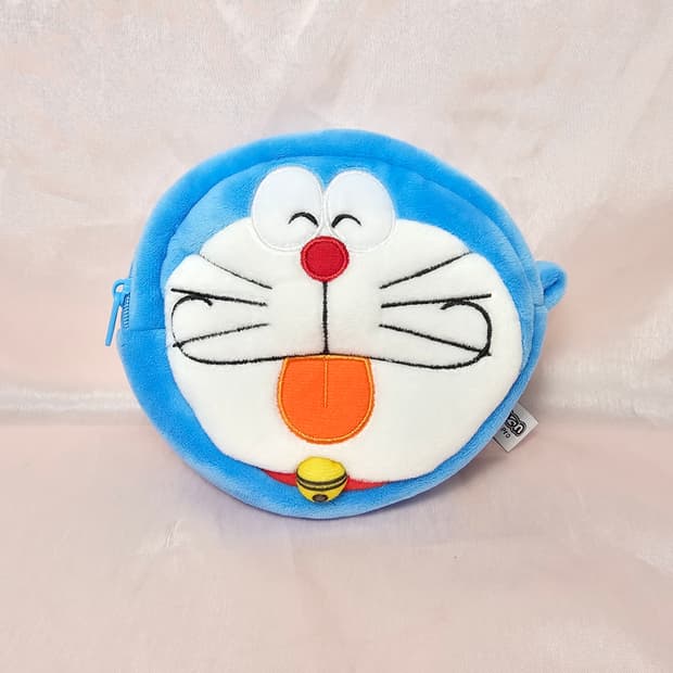 잇츠스킨 도라에몽 원형 털파우치