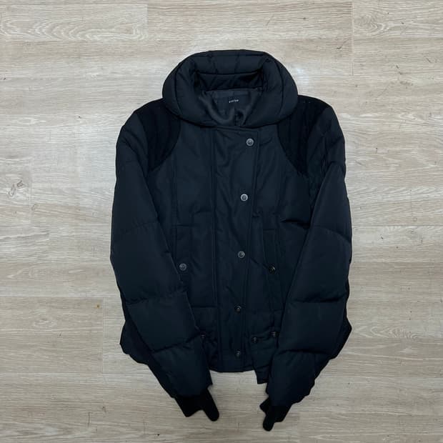 한섬 시스템 여성 덕다운 숏패딩 점퍼 [블랙] 82-94-160