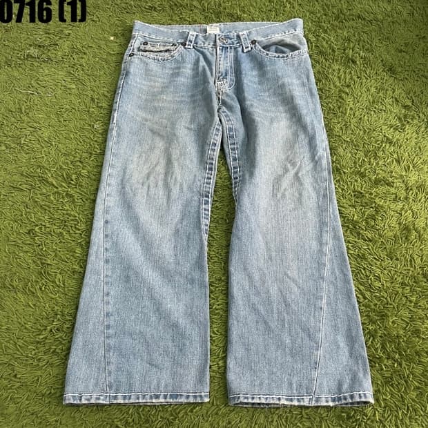 트루릴리젼 부츠컷 청바지
