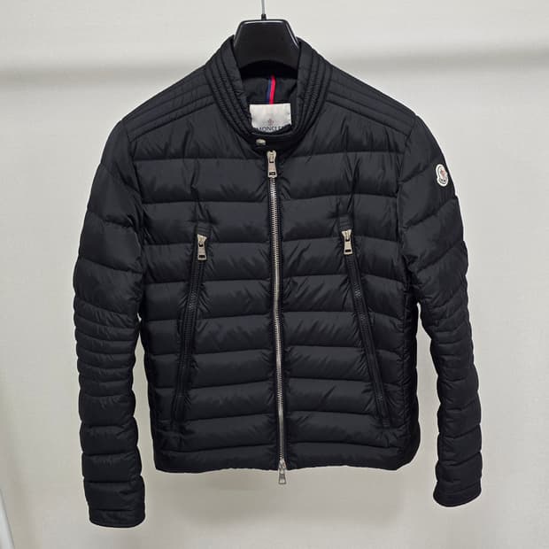 몽클레어 아미오 패딩 3사이즈 100 판매
