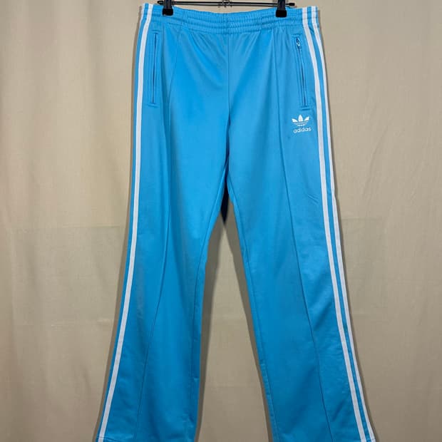 아디다스 유로파 대장급 트랙팬츠 처분 