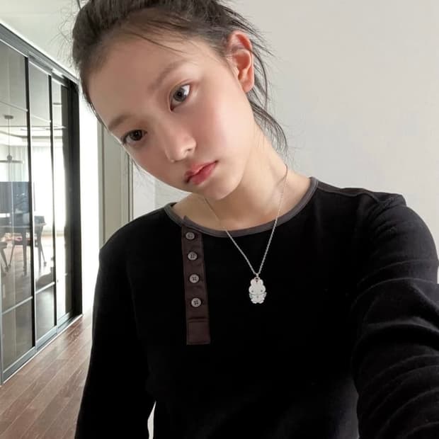 코이세이오 구 스마트어반유즈풀 suu 언발란스드 롱슬리브 네이비