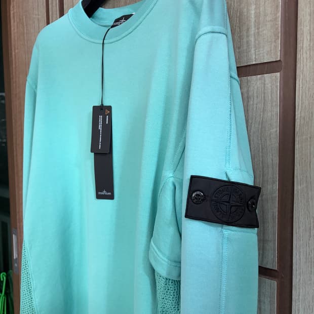 [새상품]스톤아일랜드 쉐도우프로젝트 와펜 맨투맨