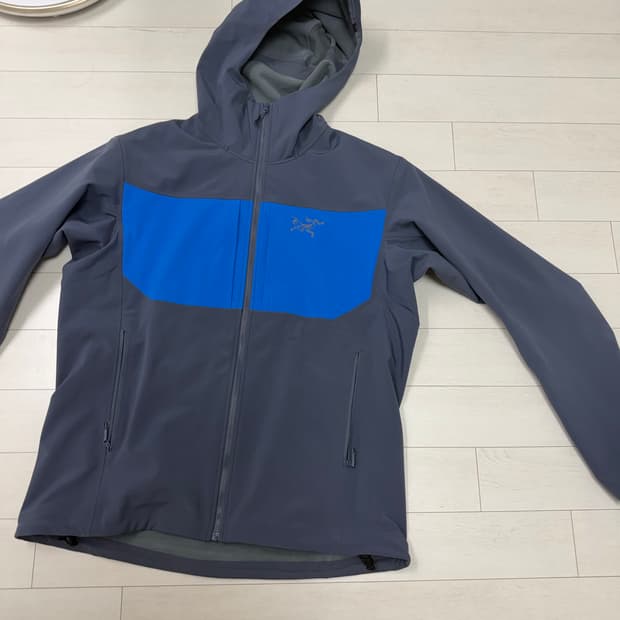 아크테릭스 감마 MX  후디 L 사이즈  25년 11월 제조된 감마 후디