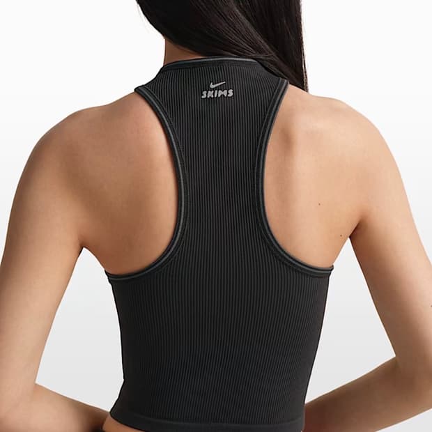 나이키 스킴스 레이서넥 탱크 탑