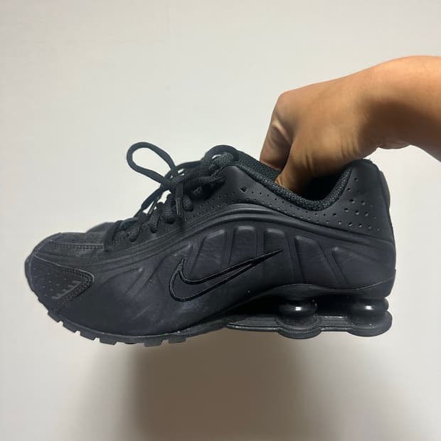 나이키 샥스 블랙 240