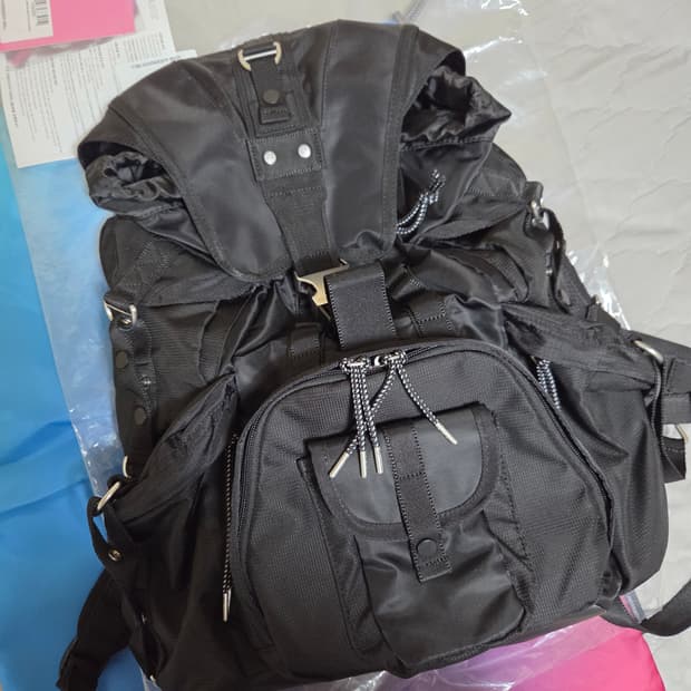 [S] 앤더슨벨 유니섹스 테크니컬 (스몰) 베를린 백팩