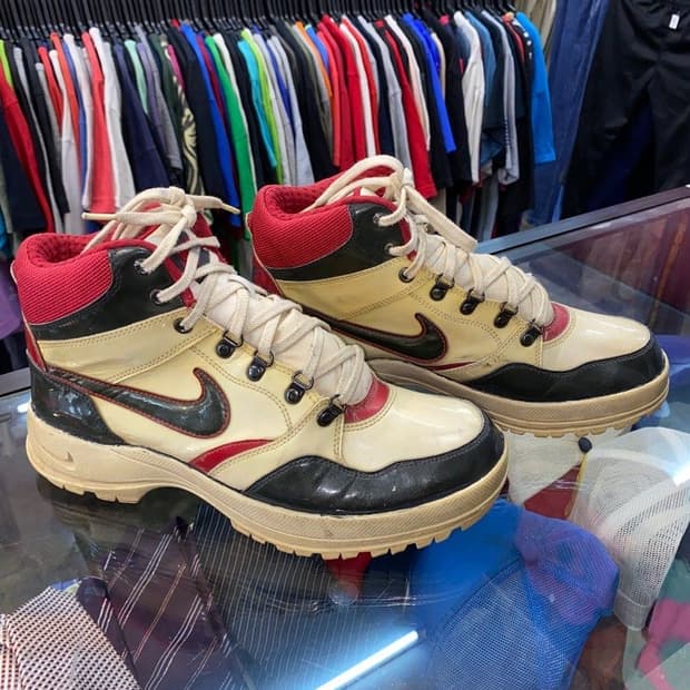 나이키 ACG 90년대 부츠 285