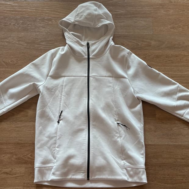 언더아머 후드집업