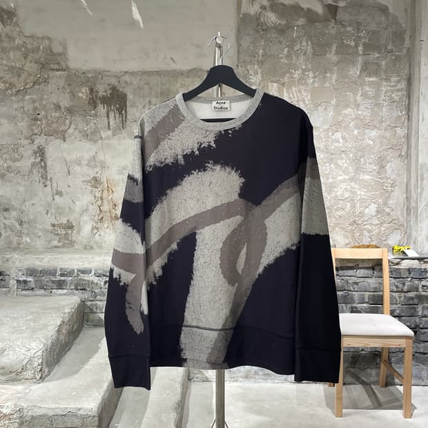 아크네 스튜디오 15S/S 캠퍼스 써큘러 스웻 셔츠