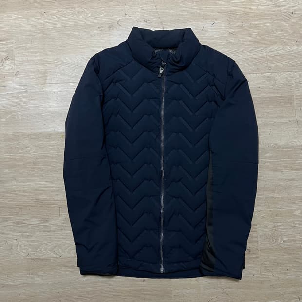 에드하디 스탠드넥 쉐브론 퀼팅 경량패딩 점퍼 [네이비] L/100