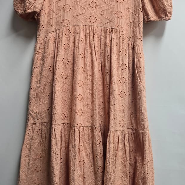 면 펀칭 레이스 퍼프소매 롱 원피스