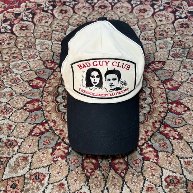 더콜디스트모먼트 볼캡