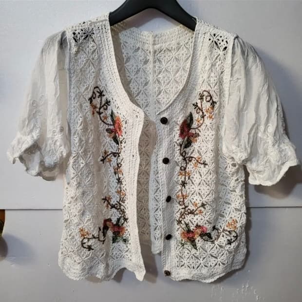 수제 고퀄리티 자수 미디크롭가디건