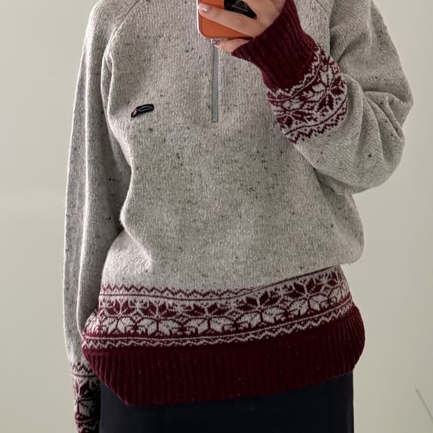 이태리 노르딕 패턴 반집업 니트 스웨터