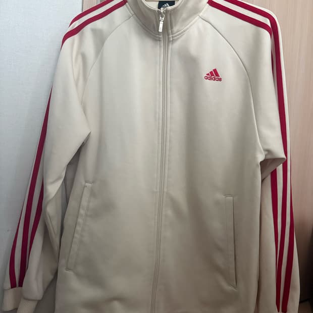 아디다스 오프화이트 레드져지 s 희귀매물