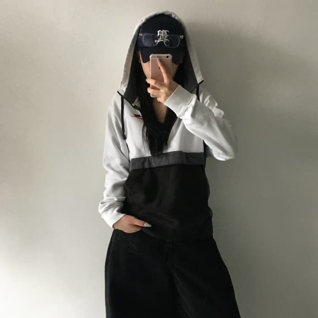 나이키 배색 후드 반집업