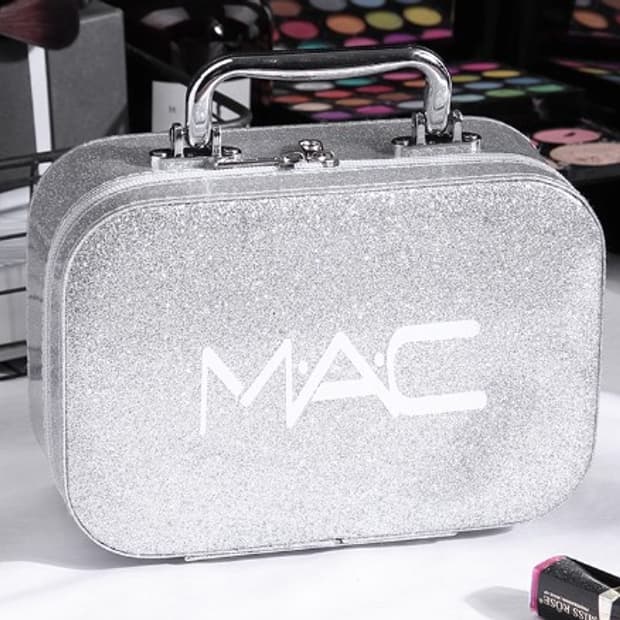 맥 MAC 메이크업 박스 실버 라지 사이즈 (새제품)