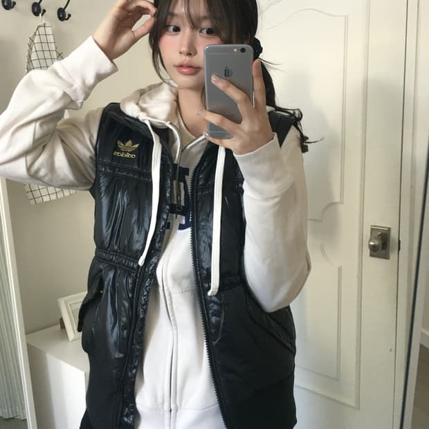 아디다스 구파 글리터 패딩조끼