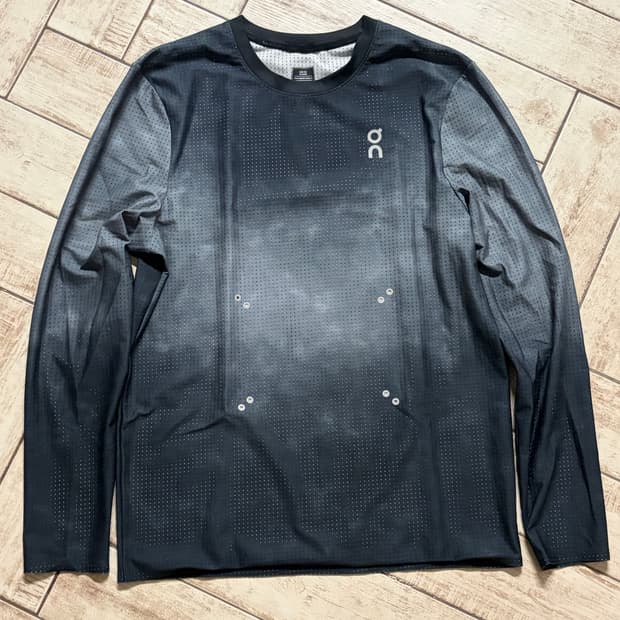 온러닝 페이스 메쉬 롱 티 XS 판매