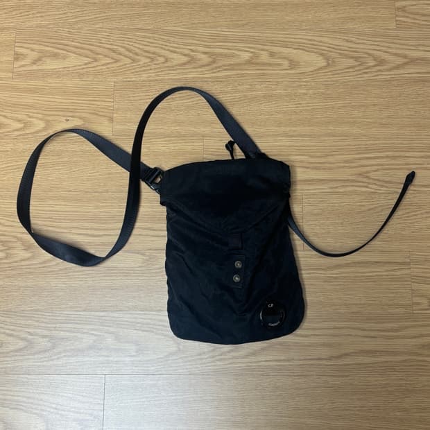 씨피컴퍼니 C.P COMPANY 크로스바디 백