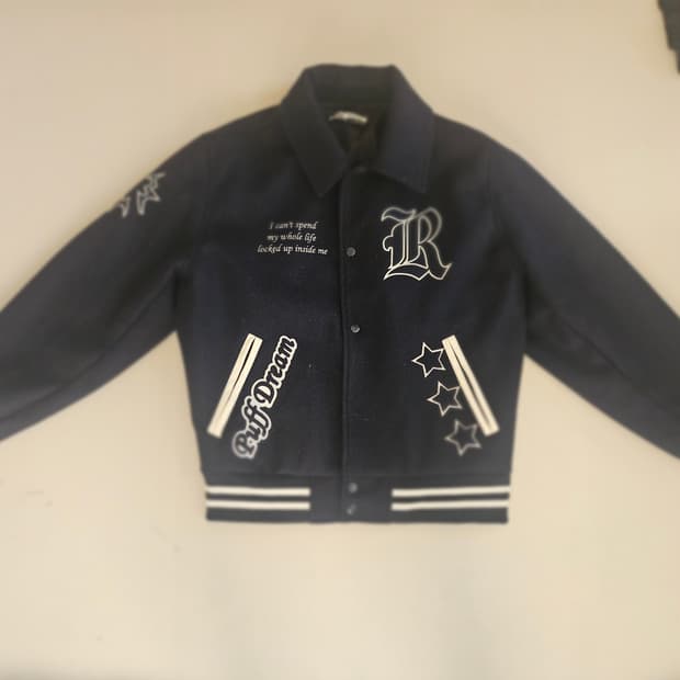 비바스튜디오 바시티 쟈켓