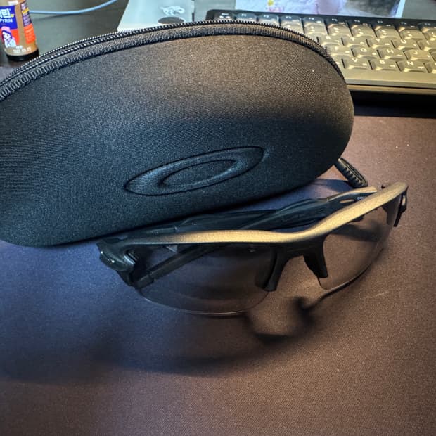 오클리 flak 2.0s 