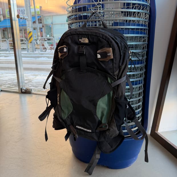 노스페이스 알테오 25 마운틴 백팩