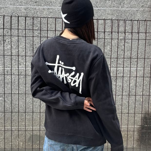 스투시 블랙 로고 맨투맨