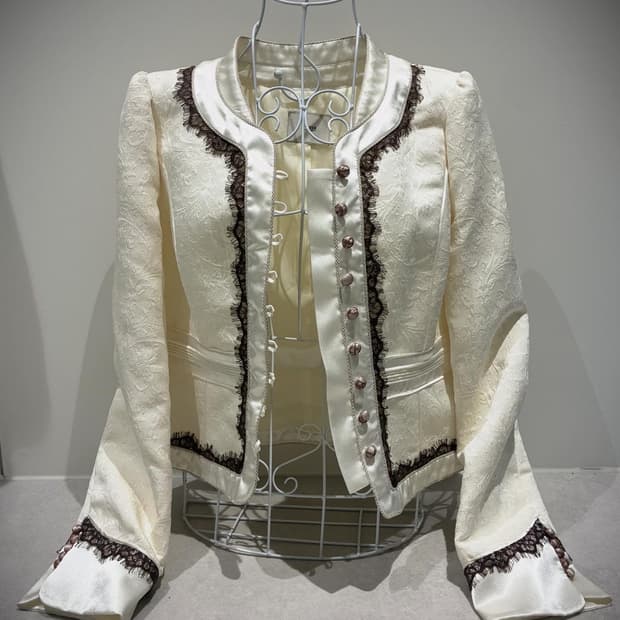 자카드 레이스 버튼 자켓