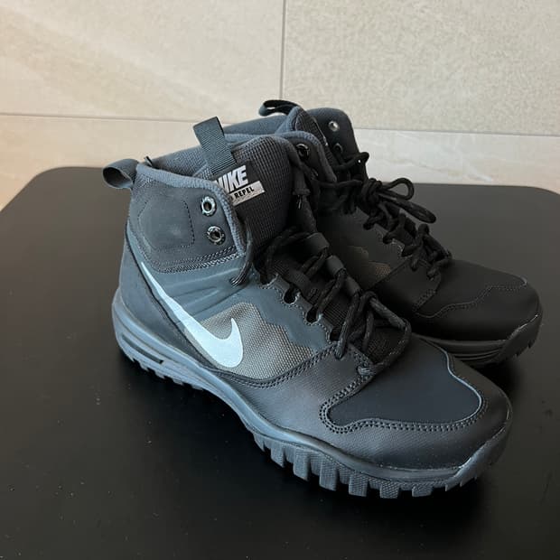 [245mm] 나이키 듀얼 퓨전 힐즈 미드 (방수/트레킹화)